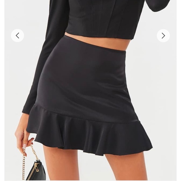 Forever 21 Dresses & Skirts - Flounce Mini Skirt